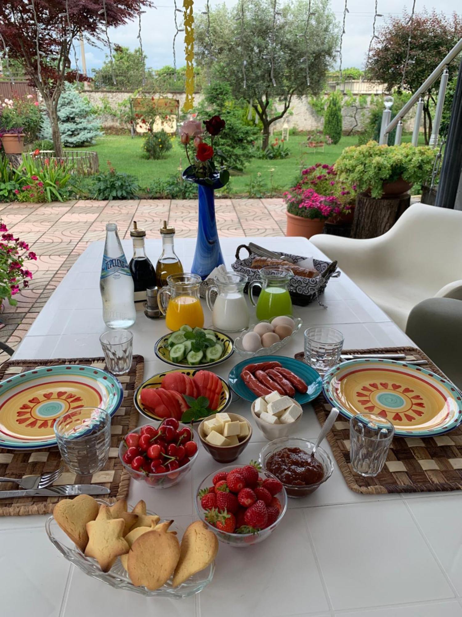 Hotel Villa Linda Shkodra Kültér fotó